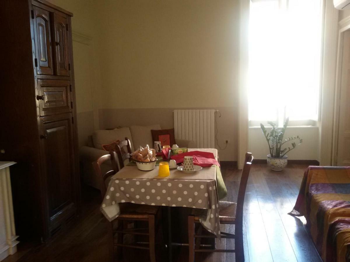נאפולי B & B Luca Giordano N6 מראה חיצוני תמונה